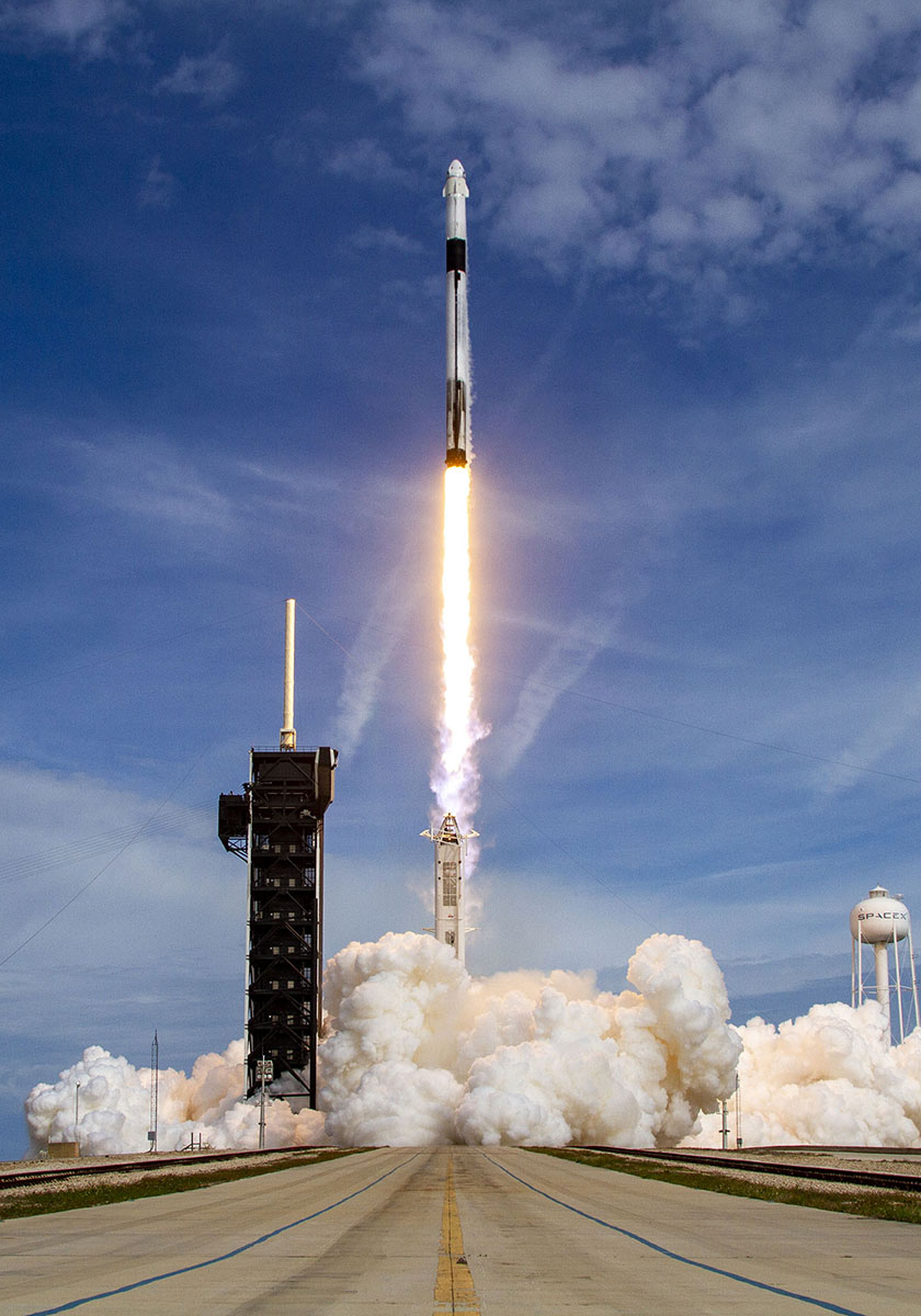 SpaceX Falcon 9 ロケットモデル Amazon | wltk SpaceX Falcon 9 ブロック 5 1/233 ダイキャスト