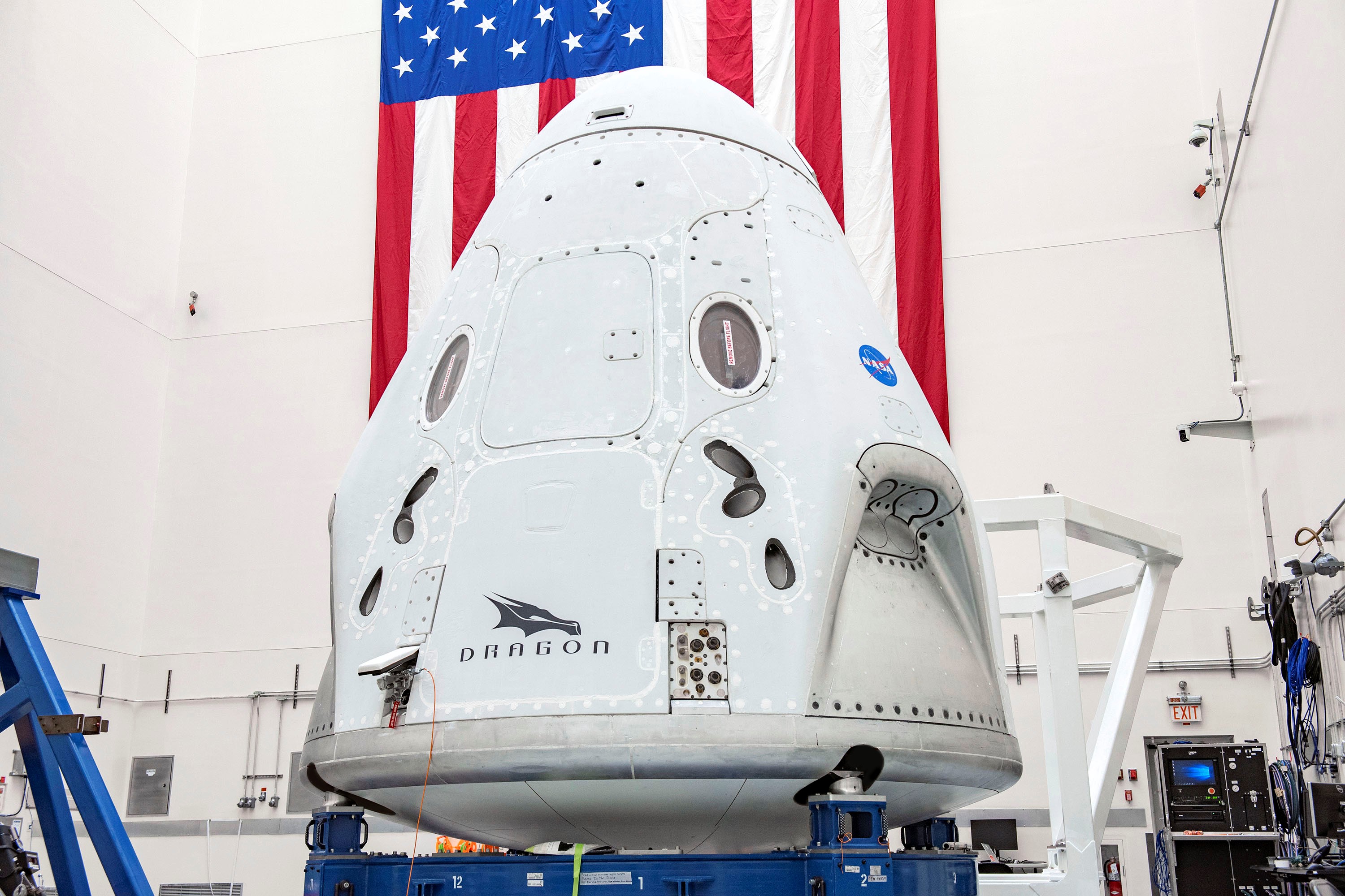 SpaceX Unveils Dragon V2 – Commercial Crew Program